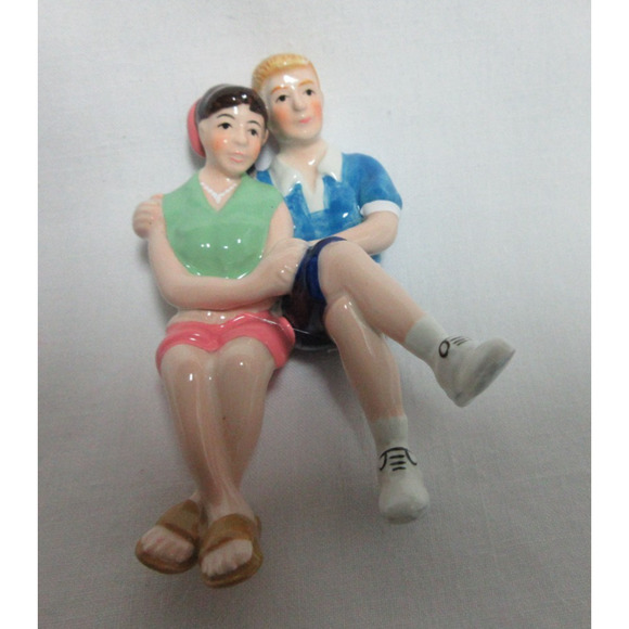 Listening To A Summer Concert 55227 Snow Village Dept 56 BENCH NOT INCLUDED - Picture 6 of 7